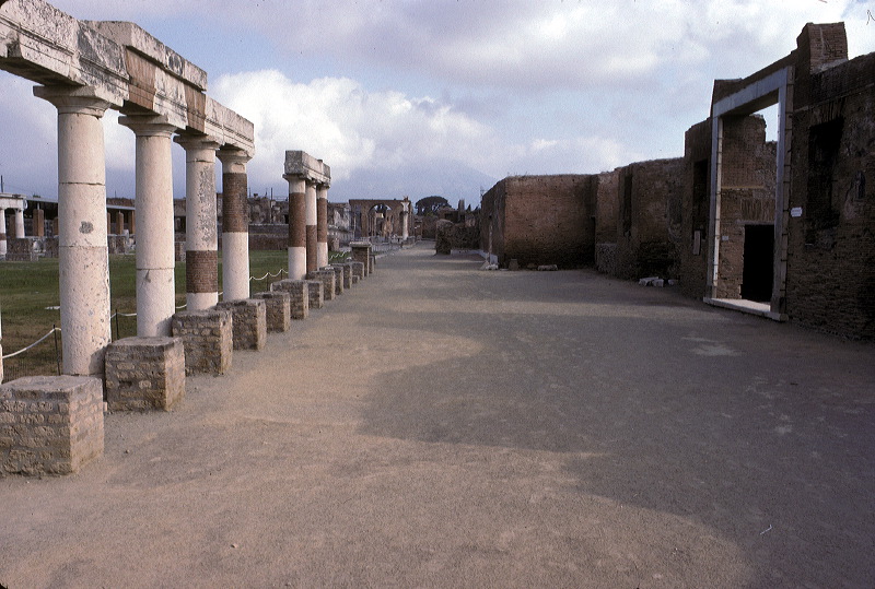 a02.jpg