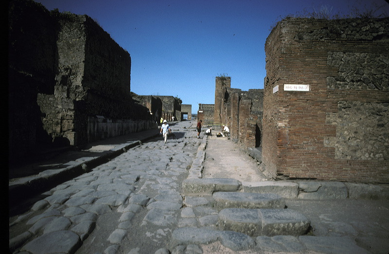c01.jpg
